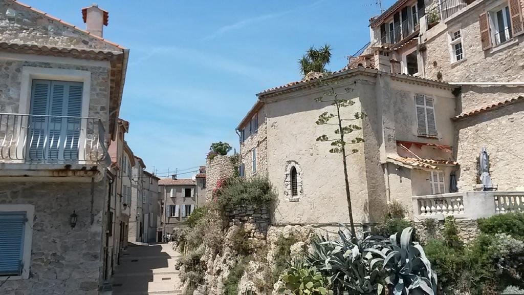 Safranier Townhouse Apartment Antibes Exterior photo