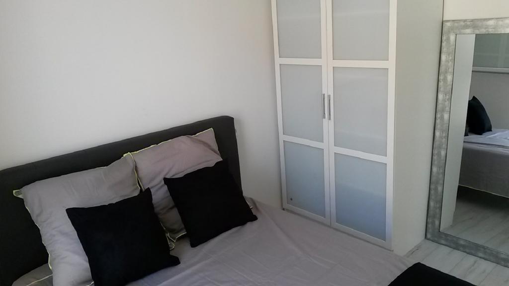 Safranier Townhouse Apartment Antibes Room photo